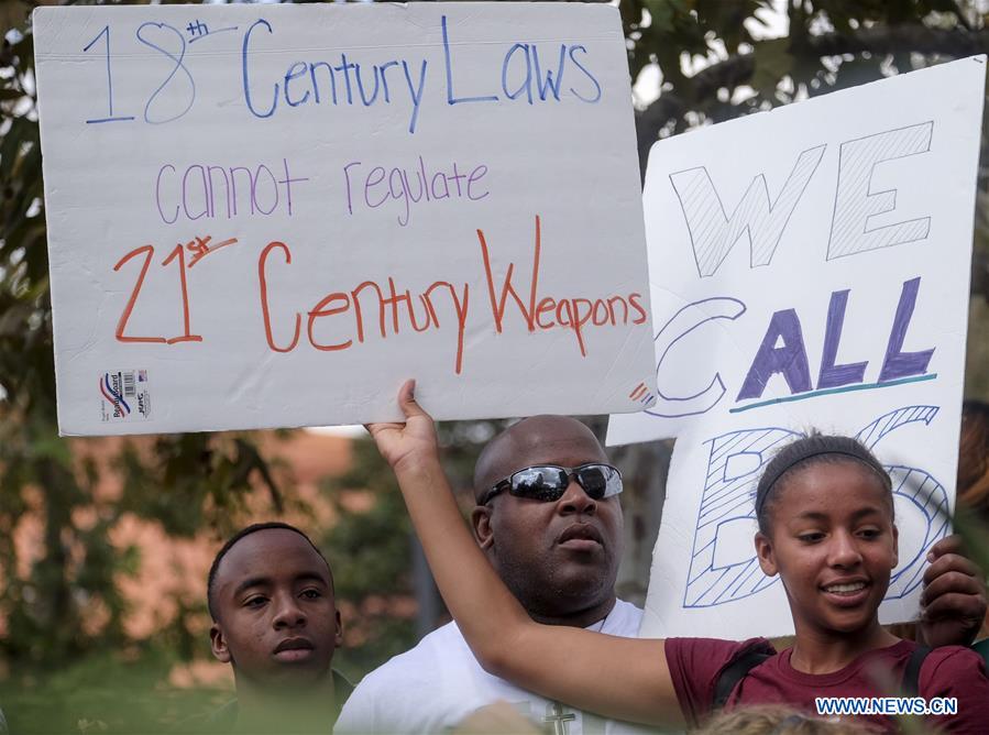 U.S.-LOS ANGELES-RALLY-GUN CONTROL
