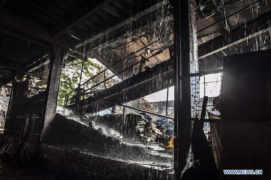INDIA-KOLKATA-CHEMICAL STORAGE-FIRE
