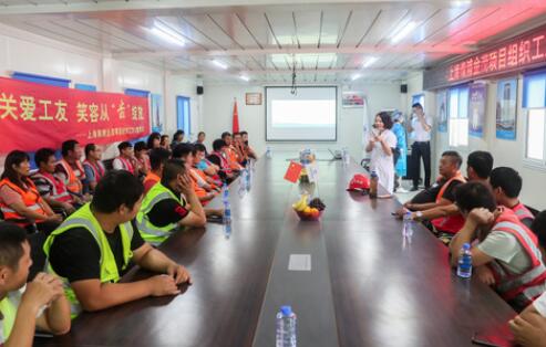 “小病挺，大病拖” 農(nóng)民工的健康保障如何破題？
