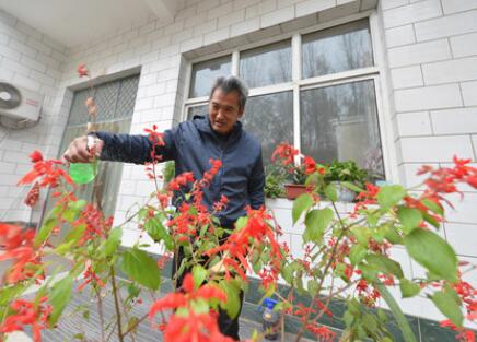 貧困縣全部摘帽是否意味脫貧攻堅目標(biāo)任務(wù)完成？
