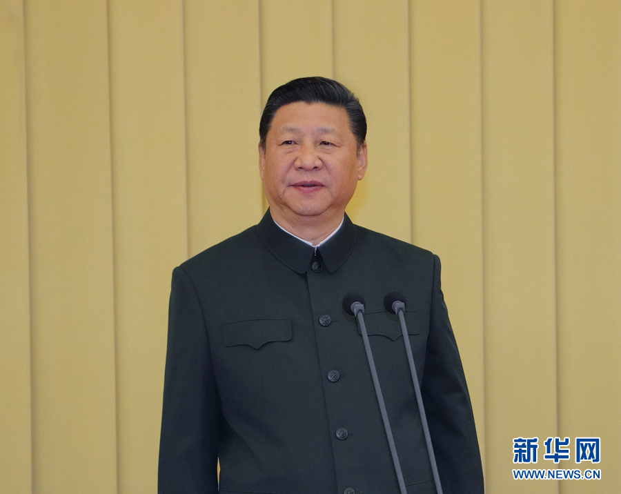 4月18日，中共中央總書記、國家主席、中央軍委主席習近平接見新調整組建軍級單位主官，并對各單位發布訓令。這是習近平在發布訓令。新華社記者 李剛 攝