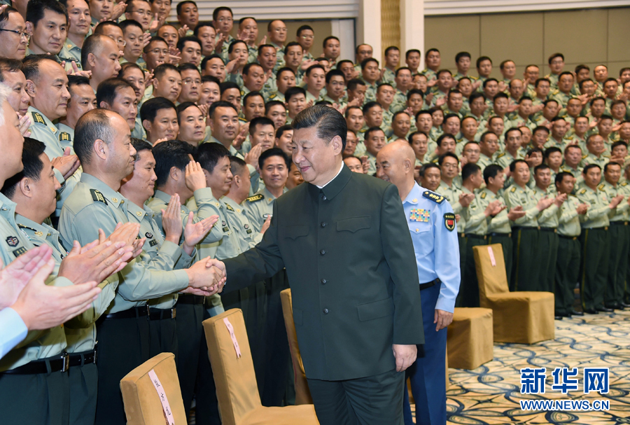 6月22日，正在山西省考察工作的中共中央總書記、國家主席、中央軍委主席習近平在太原接見駐晉部隊師以上領導干部和建制團單位主官。新華社記者 琚振華 攝