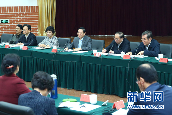 4月12日，中共中央政治局委員、中央書記處書記、中宣部部長劉奇葆在北京出席“走向世界的中國兒童文學”座談會并講話。 新華社記者丁海濤攝