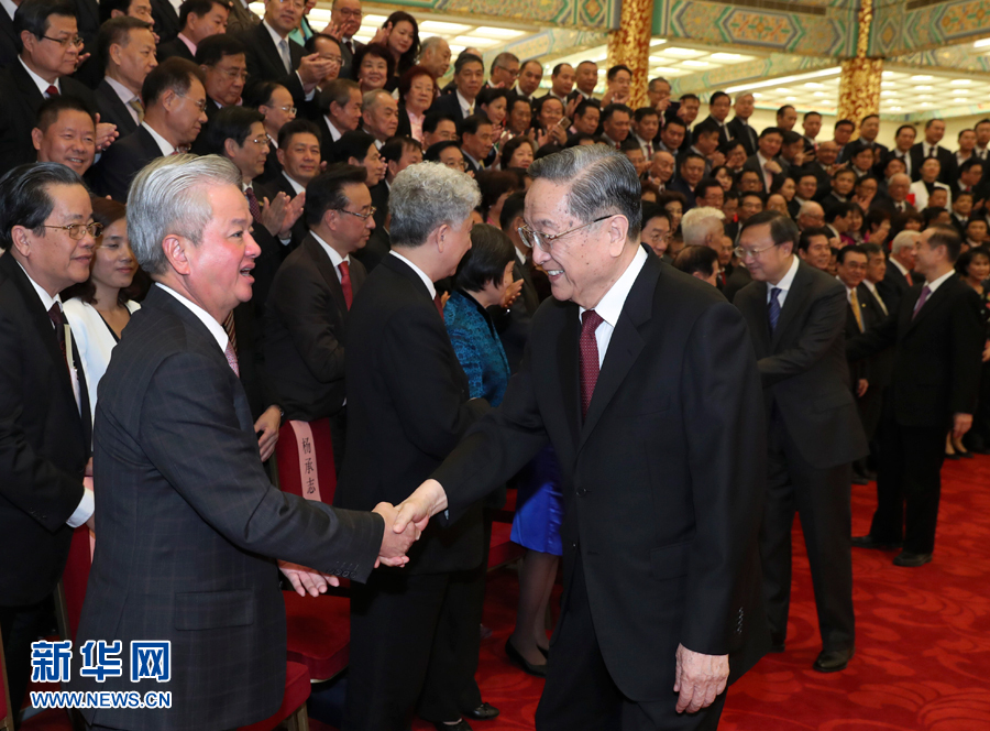 9月28日，中共中央政治局常委、全國政協主席俞正聲在北京會見出席中國海外交流協會第六次會員大會的全體代表，并發表講話。 新華社記者 龐興雷 攝