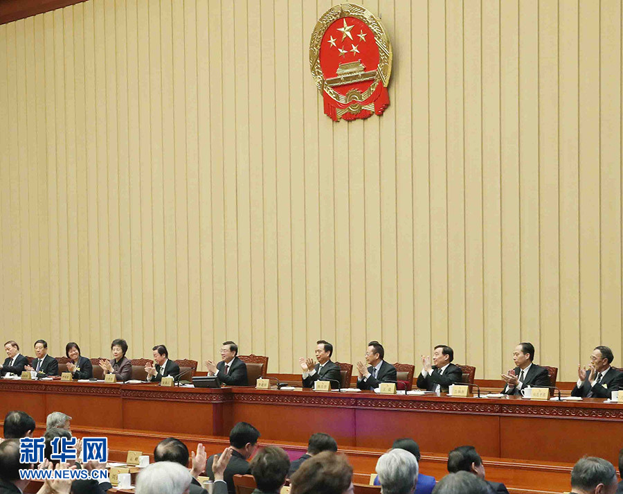 2月24日，全國人大常委會委員長張德江在北京主持十二屆全國人大常委會第三十三次會議閉幕會。在會議完成各項表決事項后，張德江發表講話。新華社記者 劉衛兵 攝