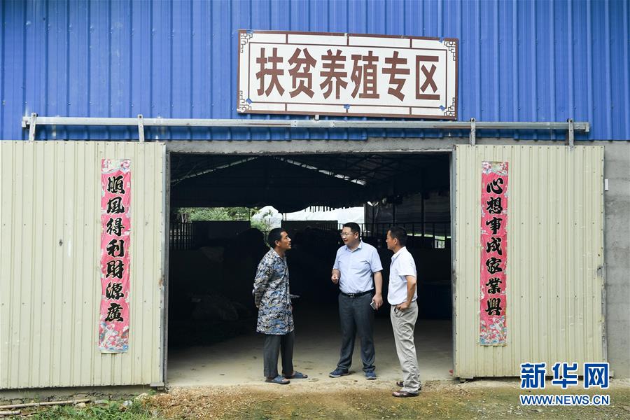 （脫貧攻堅(jiān)·圖文互動）（1）“不畏難、不畏煩、不畏苦”——記“80后”扶貧干部李朝陽