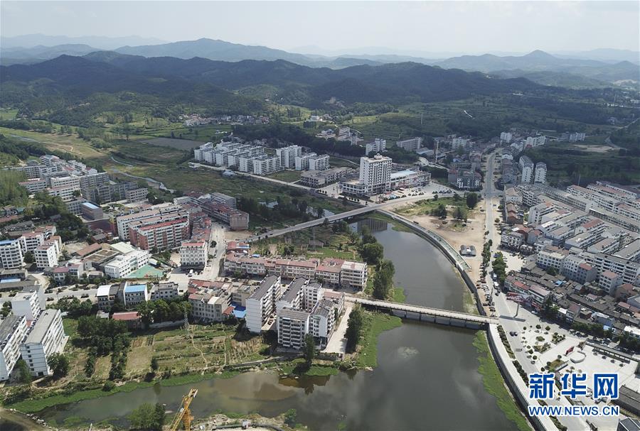 （新華全媒頭條·壯麗70年·奮斗新時代——記者再走長征路·圖文互動）（1）紅色星火的人民力量——大別山走出兩支紅軍隊(duì)伍的歷史啟示