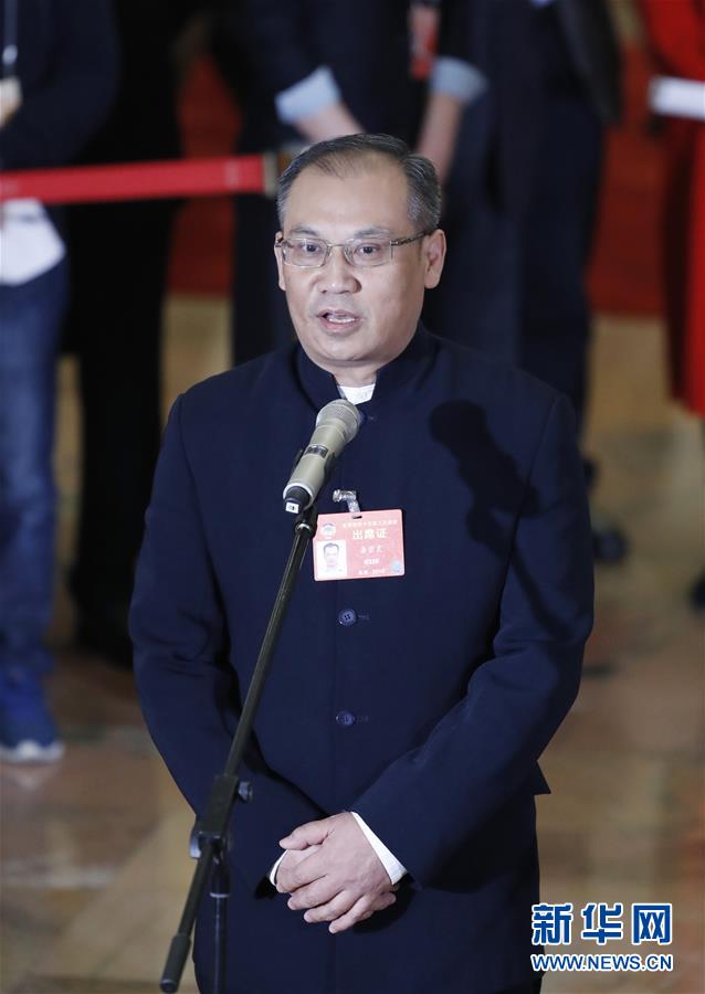 （兩會·面對面）（9）全國政協委員接受采訪