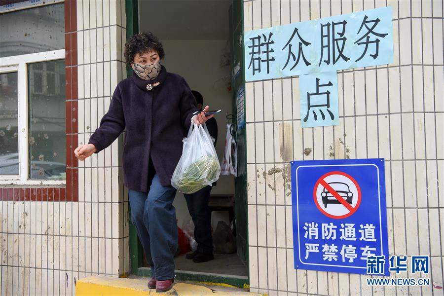 （聚焦疫情防控·圖文互動）（5）“我們多跑跑，居民更安全”——直擊新疆基層社區疫情防控