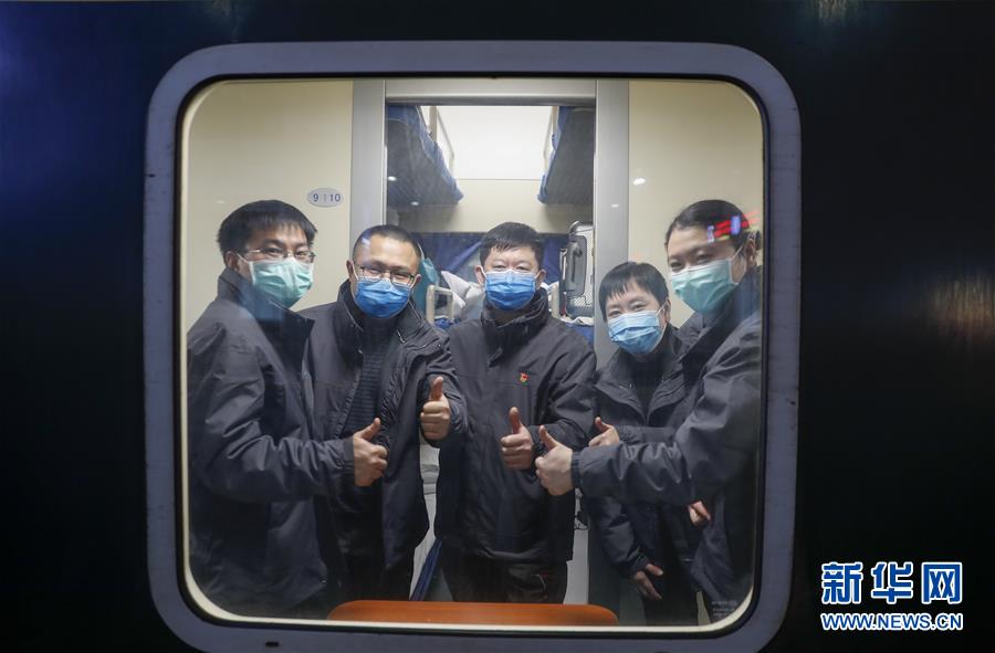 （聚焦疫情防控·對口支援19省份在奮戰(zhàn)·圖文互動）（1）“當我們摘下口罩，看到彼此勝利的微笑”——重慶對口支援孝感市抗擊疫情紀實