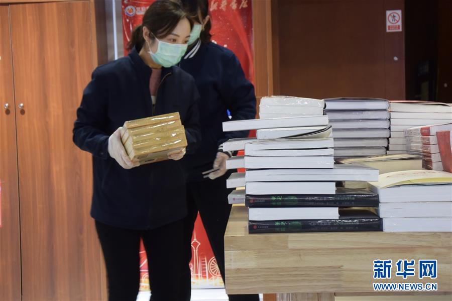 （圖文互動）（1）開門見書山 推窗聞“書香”——天津部分實體書店恢復營業見聞