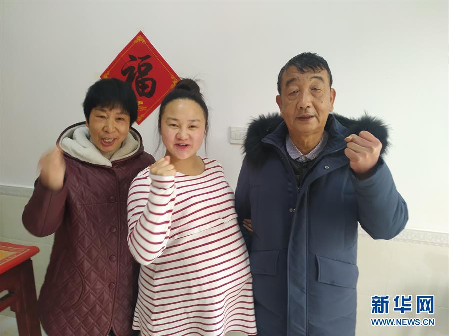 （一線抗疫群英譜·圖文互動）（4）羅文浩：“女兒，你的名字里有溫暖，有榮光！”