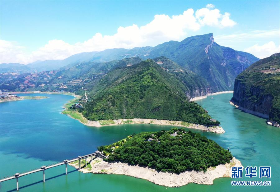 （新華全媒頭條·圖文互動）（13）待到滿山紅葉時——三峽重慶庫區踐行新發展理念面面觀