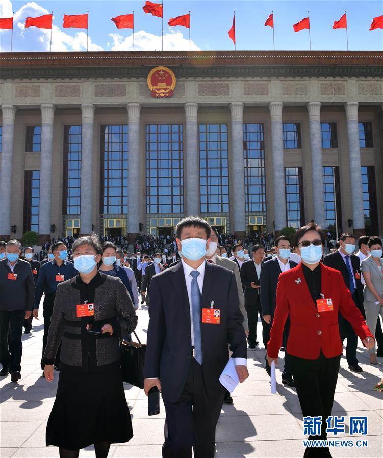 （兩會·XHDW）（17）全國政協十三屆三次會議舉行閉幕會