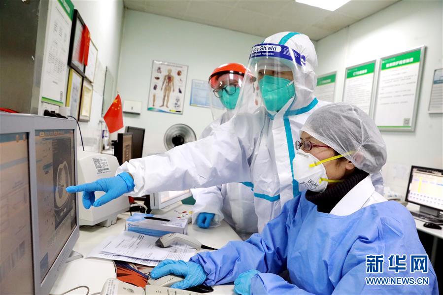 （在習近平新時代中國特色社會主義思想指引下——新時代新作為新篇章·習近平總書記關切事·圖文互動）（7）高擎利劍驅疫魔——科研攻關助力湖北戰“疫”記
