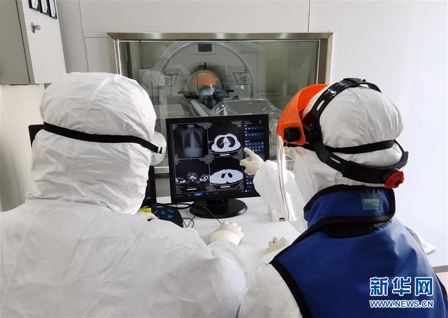 （在習近平新時代中國特色社會主義思想指引下——新時代新作為新篇章·習近平總書記關切事·圖文互動）（9）高擎利劍驅疫魔——科研攻關助力湖北戰“疫”記
