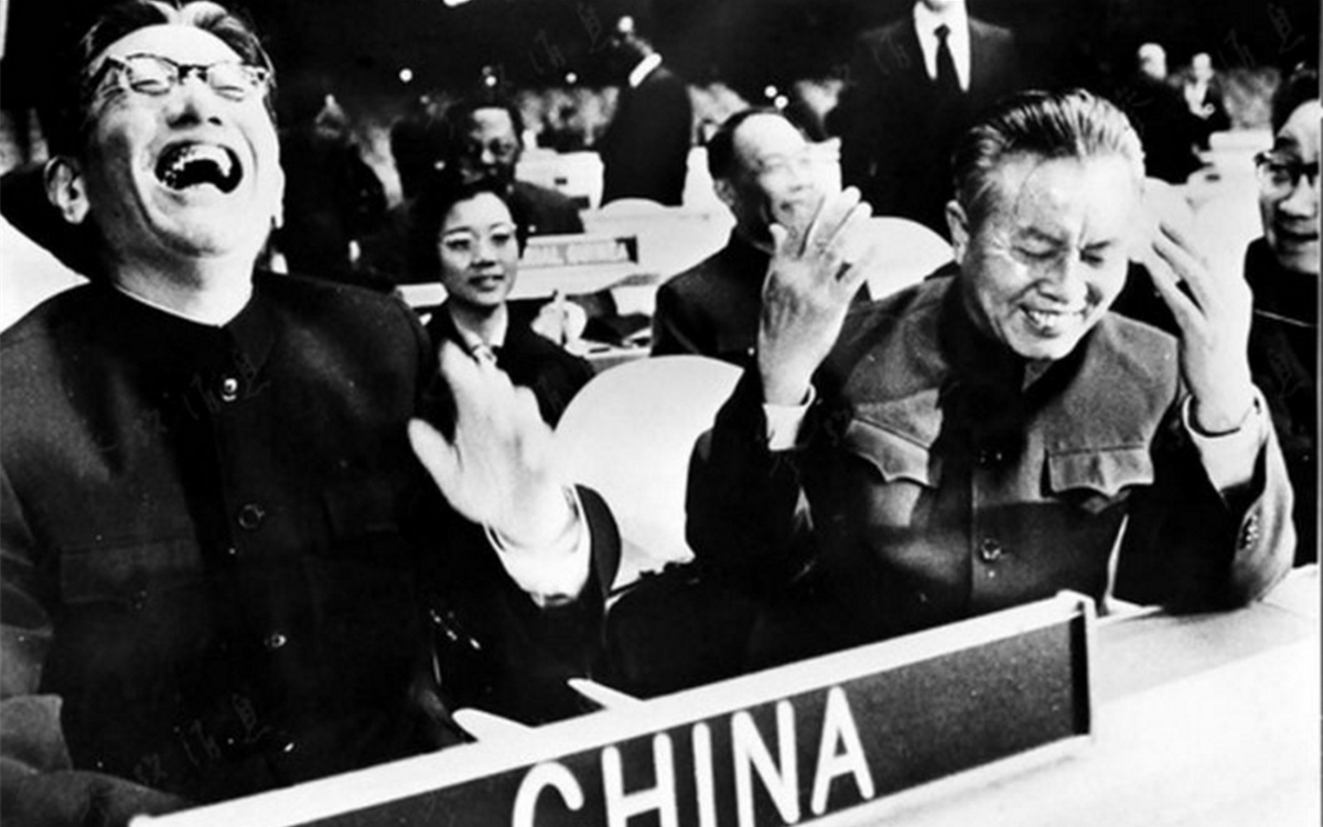 1971年10月25日，聯(lián)大通過決議，恢復了中華人民共和國在聯(lián)合國的合法席位