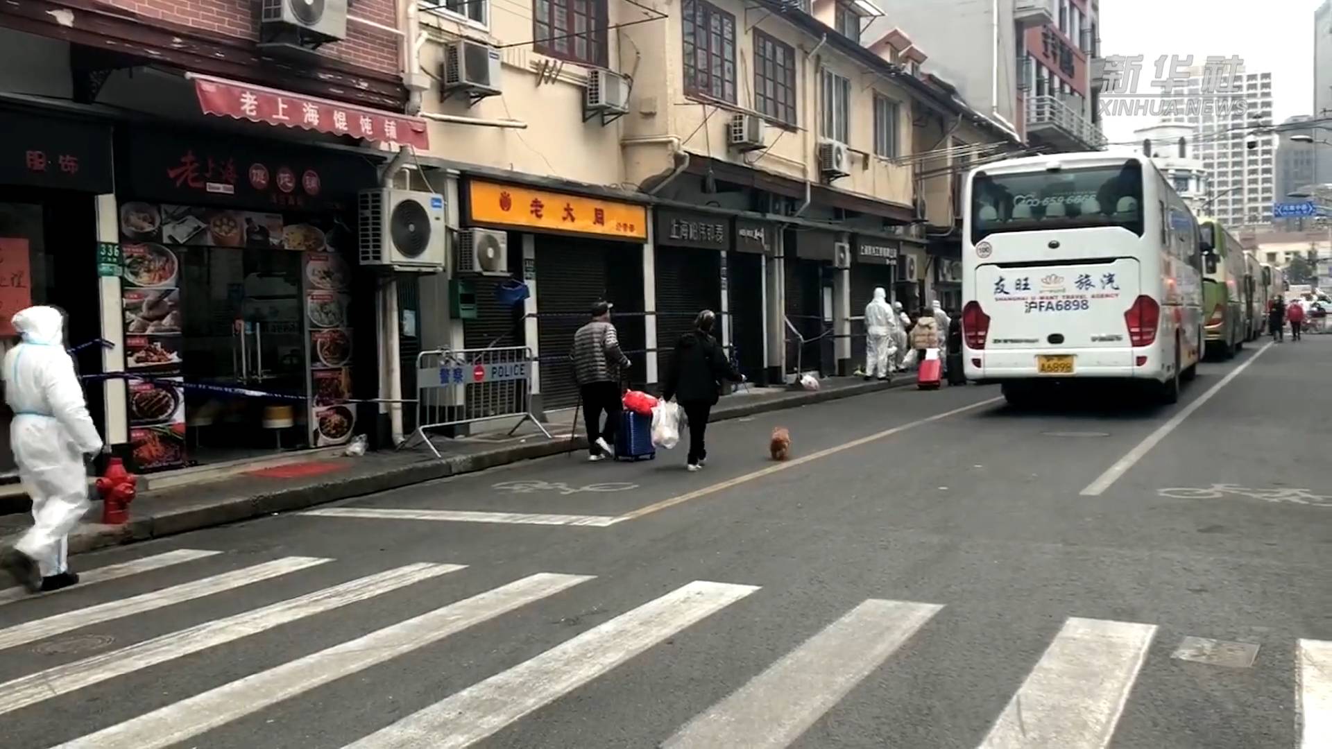 居民隔離可以帶寵物了，暖心！
