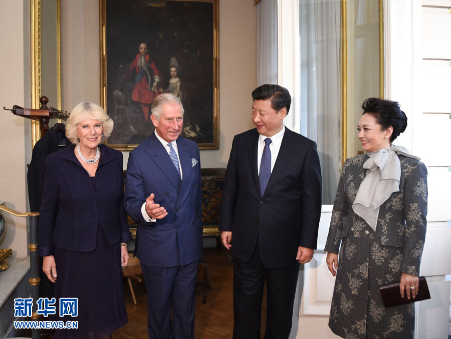 10月20日，國家主席習近平和夫人彭麗媛在倫敦會見英國查爾斯王儲夫婦。 新華社記者 謝環(huán)馳 攝