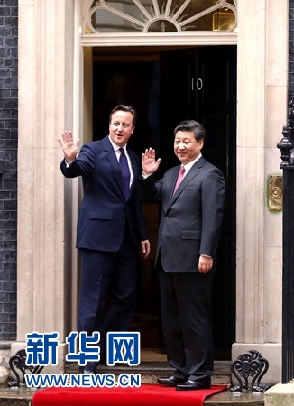 10月21日，國(guó)家主席習(xí)近平在倫敦唐寧街首相府同英國(guó)首相卡梅倫舉行會(huì)談。 新華社記者 鞠鵬 攝 