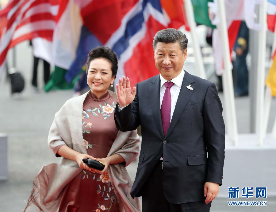 7月7日，二十國集團領導人第十二次峰會在德國漢堡舉行。國家主席習近平出席并發表題為《堅持開放包容　推動聯動增長》的重要講話。這是習近平和夫人彭麗媛出席漢堡峰會舉行的音樂會。新華社記者 劉衛兵 攝 