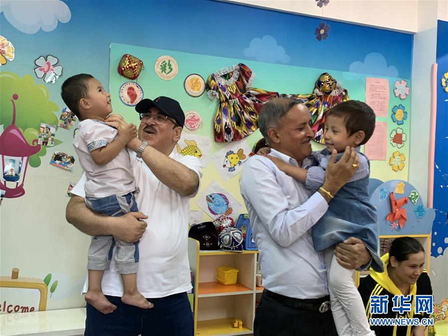 （圖文互動）（3）多國駐華使節參訪新疆：中國反恐、去極端化經驗值得學習借鑒