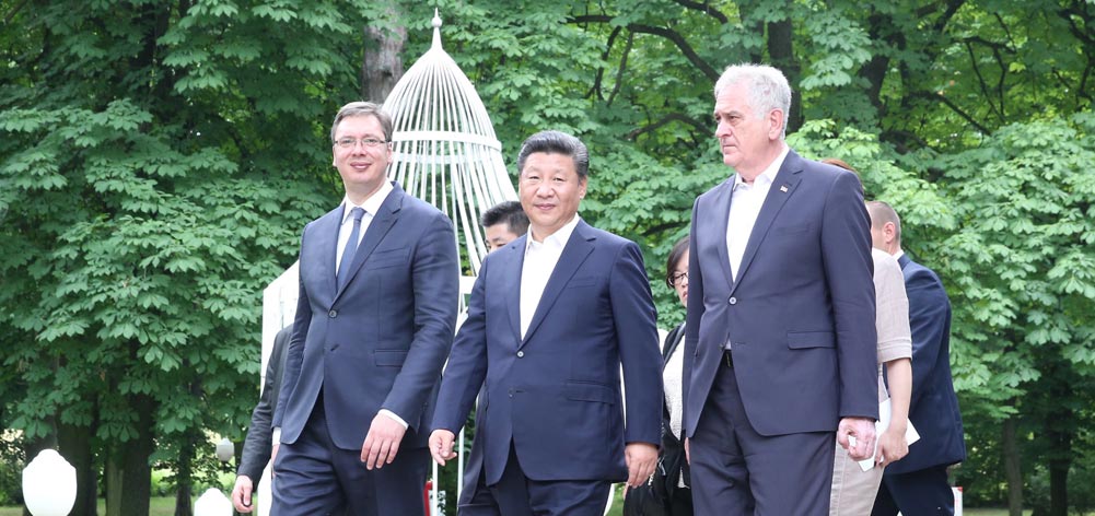 習近平出席塞爾維亞總統尼科利奇、總理武契奇共同舉行的午宴